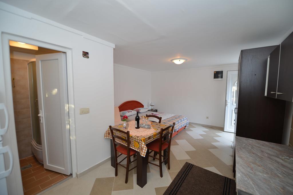 Apartments Simonovic Tivat Extérieur photo